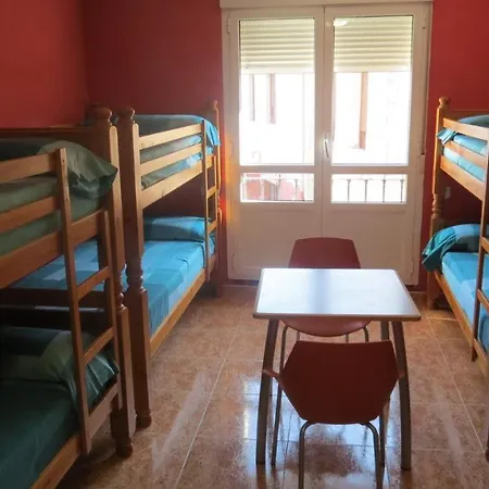 Albergue Turistico Melgar بيت شباب Melgar de Fernamental