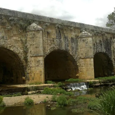 بيت شباب Albergue Turistico Melgar *